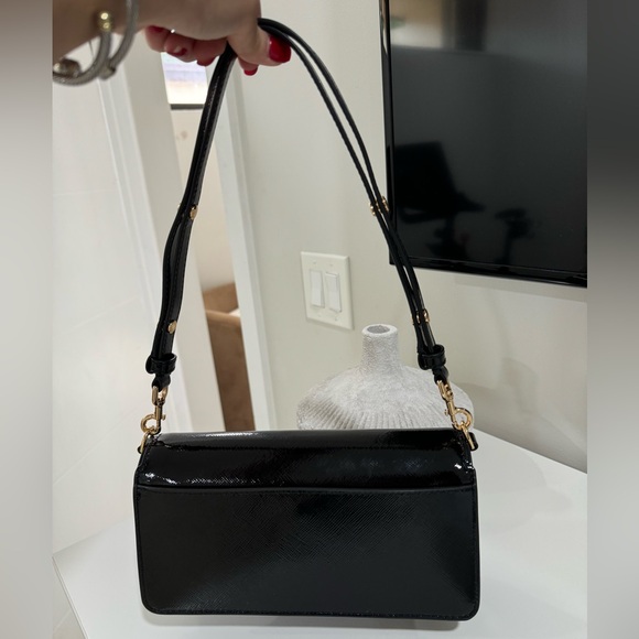 Tory Burch Patent Leather Shoulder/Crossbody Purse - Picture 5 of 7